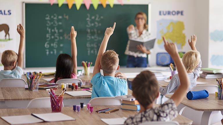 10 Benefits of Small Class Sizes - CES Schools
